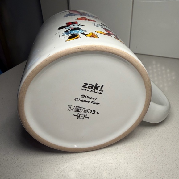 Disney 100 Years of Wonder Mug Zak Designs Mickey Donald Stitch Tinker Bel - Picture 5 of 5